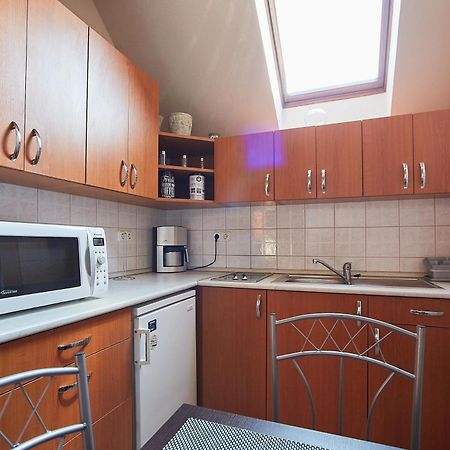 Lujza Apartman Goedoello Leilighet Eksteriør bilde